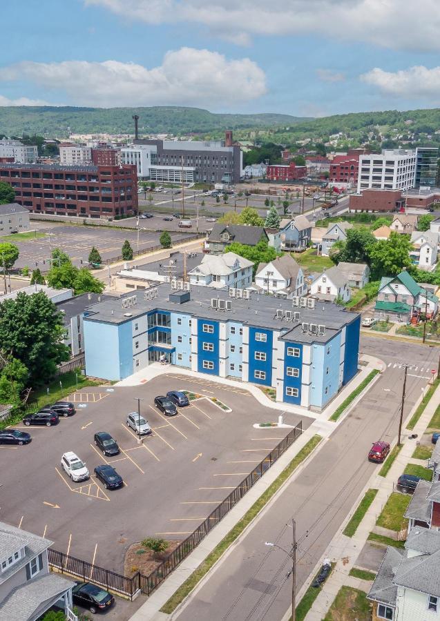 Grand Monarch! Best For Extended Stays! Johnson City Exteriér fotografie